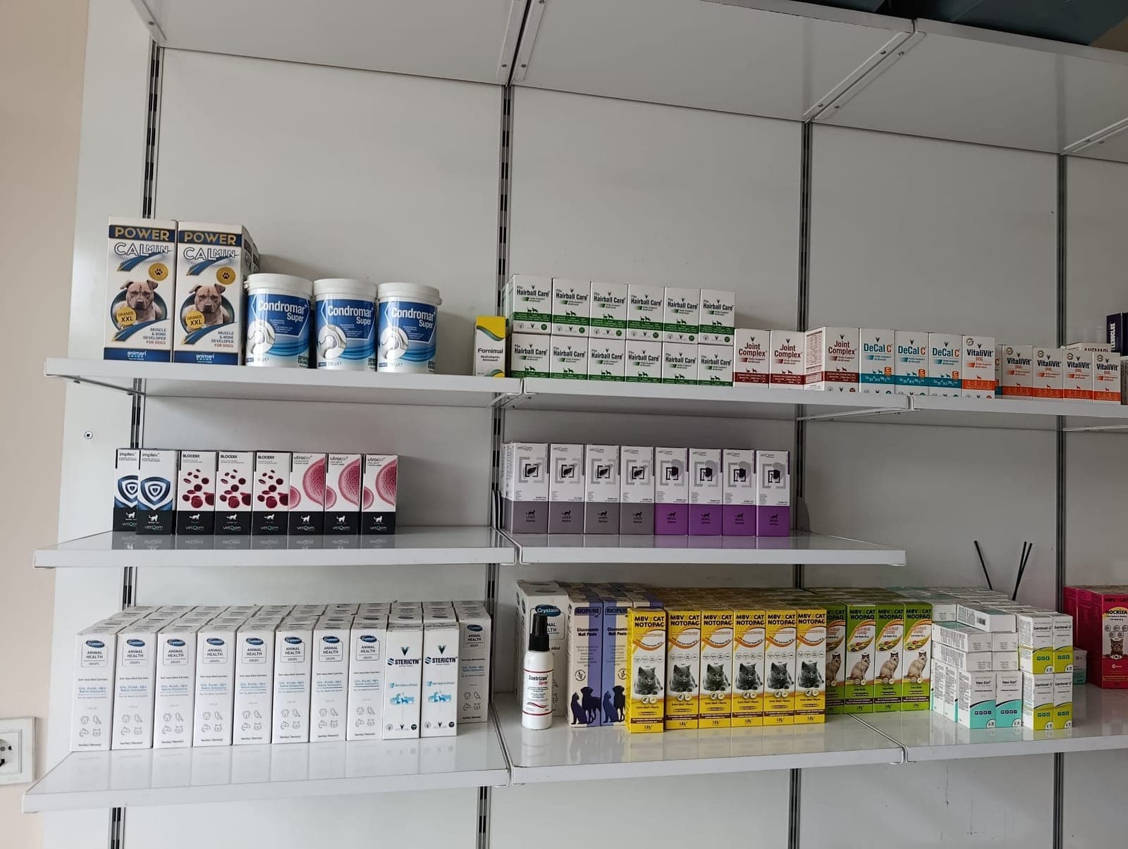 Pet shop aksesuar ve ürün çeşitleri — Erciş veteriner